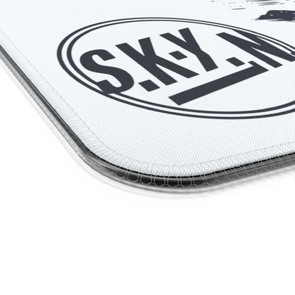 S.K.Y.N. Swamp LED Gaming Mouse Pad, Wireless Charging