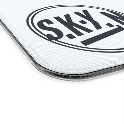 S.K.Y.N. Swamp LED Gaming Mouse Pad, Wireless Charging